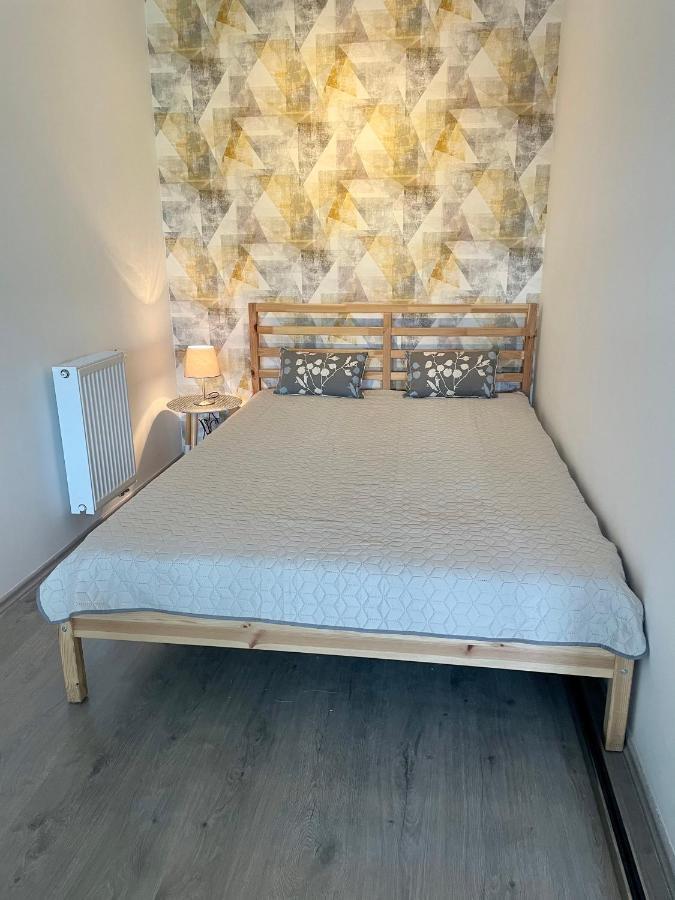 Panna Apartman Eger Eksteriør billede